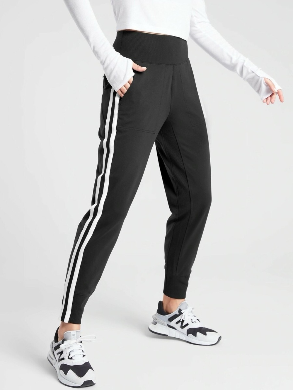 Athleta women’s Venice side stripe joggers